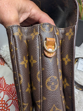 LOUIS VUITTON MONOGRAM METIS POCHETTE