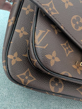 LOUIS VUITTON MONOGRAM PASSY, LIKE NEW
