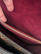 LOUIS VUITTON MONOGRAM PASSY, LIKE NEW