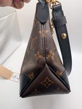 LOUIS VUITTON NOIR BOULOGNE PM CROSSBODY, LIKE NEW