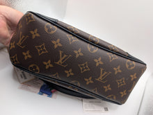 LOUIS VUITTON NOIR BOULOGNE PM CROSSBODY, LIKE NEW