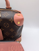 LOUIS VUITTON PETIT MALLE SOUPLE, MINT CONDITION