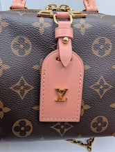 LOUIS VUITTON PETIT MALLE SOUPLE, MINT CONDITION