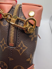 LOUIS VUITTON PETIT MALLE SOUPLE, MINT CONDITION