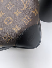 LOUIS VUITTON NOIR ODEON MM
