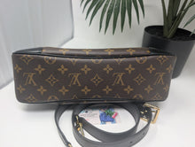 LOUIS VUITTON NOIR ODEON MM