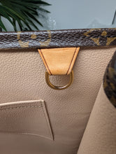 LOUIS VUITTON MONOGRAM SAC PLAT