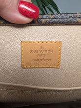 LOUIS VUITTON MONOGRAM SAC PLAT