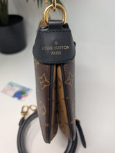 LOUIS VUITTON TWINNY