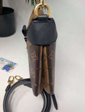LOUIS VUITTON TWINNY