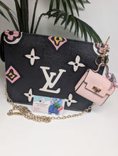 LOUIS VUITTON WILD AT HEART TOILETRY 26, LIKE NEW - ADDED CROSSBODY/SHOULDER CONVERSATION KIT & PINK HANDBAG CHARM