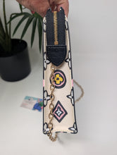 LOUIS VUITTON WILD AT HEART TOILETRY 26, LIKE NEW - ADDED CROSSBODY/SHOULDER CONVERSATION KIT & PINK HANDBAG CHARM