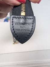 LOUIS VUITTON WILD AT HEART TOILETRY 26, LIKE NEW - ADDED CROSSBODY/SHOULDER CONVERSATION KIT & PINK HANDBAG CHARM