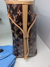 LOUIS VUITTON LIMITED RESORT "CITIES" SPECIAL COLLECTION TAORMINA ITALY - ONLY 50 SOLD - NEVERFULL GM, POUCH & TOWEL, BRAND NEW