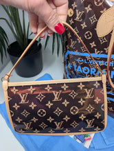 LOUIS VUITTON LIMITED RESORT "CITIES" SPECIAL COLLECTION TAORMINA ITALY - ONLY 50 SOLD - NEVERFULL GM, POUCH & TOWEL, BRAND NEW