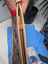 LOUIS VUITTON LIMITED RESORT "CITIES" SPECIAL COLLECTION TAORMINA ITALY - ONLY 50 SOLD - NEVERFULL GM, POUCH & TOWEL, BRAND NEW