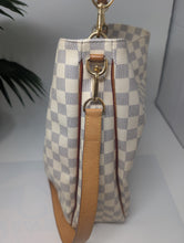 LOUIS VUITTON AZUR SOFFI