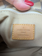 LOUIS VUITTON AZUR SOFFI
