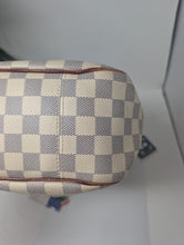 LOUIS VUITTON AZUR SOFFI