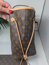 LOUIS VUITTON MONOGRAM NEVERFULL MM AND POUCH, LIKE NEW