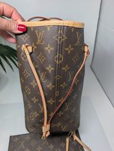 LOUIS VUITTON MONOGRAM NEVERFULL MM AND POUCH, LIKE NEW