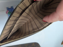 LOUIS VUITTON MONOGRAM NEVERFULL MM AND POUCH, LIKE NEW