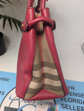 BURBERRY CRIMSON BANNER TOTE, EXCELLENT