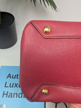BURBERRY CRIMSON BANNER TOTE, EXCELLENT