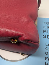 BURBERRY CRIMSON BANNER TOTE, EXCELLENT