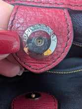 BURBERRY CRIMSON BANNER TOTE, EXCELLENT