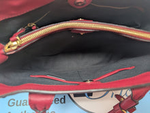BURBERRY CRIMSON BANNER TOTE, EXCELLENT
