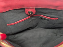 BURBERRY CRIMSON BANNER TOTE, EXCELLENT