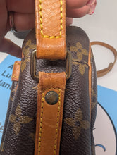 LOUIS VUITTON SENLIS CROSSBODY