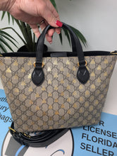 GUCCI GG SUPREME BEES SMALL SHOPPER TOTE, EXCELLENT