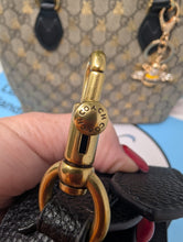 GUCCI GG SUPREME BEES SMALL SHOPPER TOTE, EXCELLENT