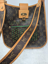 LOUIS VUITTON MONOGRAM MUSETTE SALSA, GREEN, CROSSBODY