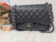 CHANEL BLACK CAVIAR JUMBO DOUBLE FLAP, SILVER HDW