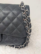 CHANEL BLACK CAVIAR JUMBO DOUBLE FLAP, SILVER HDW