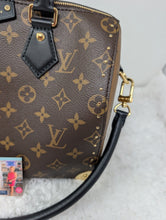 LOUIS VUITTON MONOGRAM TRUNK SPEEDY 25 BANDOLIERE, LIKE NEW