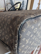 LOUIS VUITTON BLUE MINI LIN NEVERFULL MM