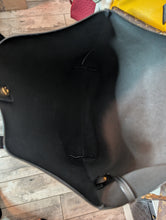 SAINT LAURENT BLACK LEATHER SHOPPING TOTE WITH POUCH