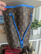 LOUIS VUITTON LIMITED EDITION IKAT NEVERFULL MM, BLUE COLORWAY, EXCELLENT