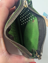 LOUIS VUITTON LIMITED EDITION PERFORATED 💚 GREEN KEY CLES