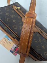 LOUIS VUITTON MONOGRAM ST GERMAIN GM 28 CROSSBODY, EXCELLENT