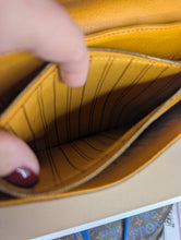 LOUIS VUITTON CITRINE EMPREINTE FASCINANTE BAG