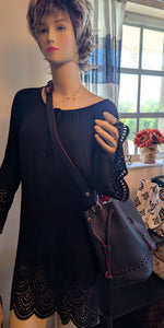 LOUIS VUITTON LOCKME BUCKET, MARINE ROUGE