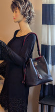 LOUIS VUITTON LOCKME BUCKET, MARINE ROUGE