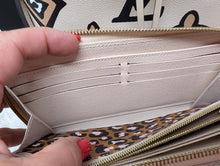 LOUIS VUITTON WILD AT HEART ZIPPY WALLET, MINT