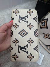 LOUIS VUITTON WILD AT HEART ZIPPY WALLET, MINT