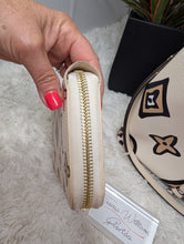 LOUIS VUITTON WILD AT HEART ZIPPY WALLET, MINT